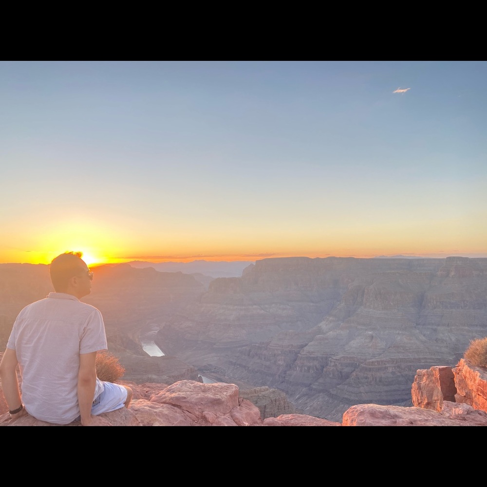 Meet your Posher, Carlos